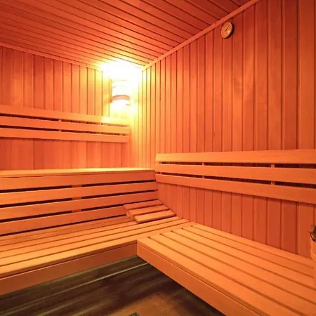 Roza 1 Sauna & Jacuzzi Jaszczurowka 21a *