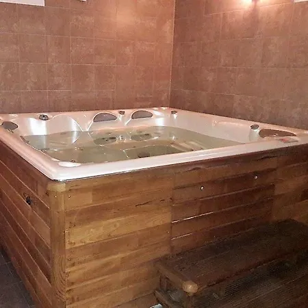 Roza 1 Sauna & Jacuzzi Jaszczurowka 21a Apartment Zakopane